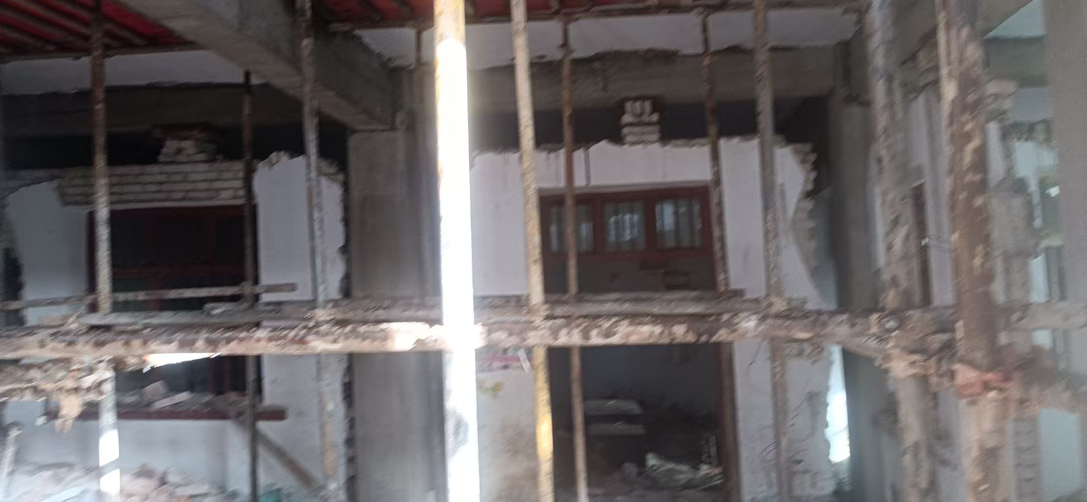 百色市房屋改框架新增大梁立柱 - 价格